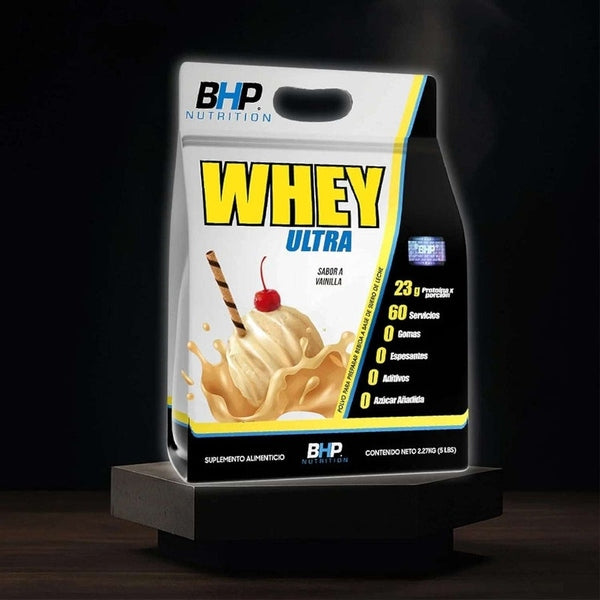 Bolsa de proteína whey sabor vainilla BHP Nutrition, 2.27 kg, fondo oscuro.